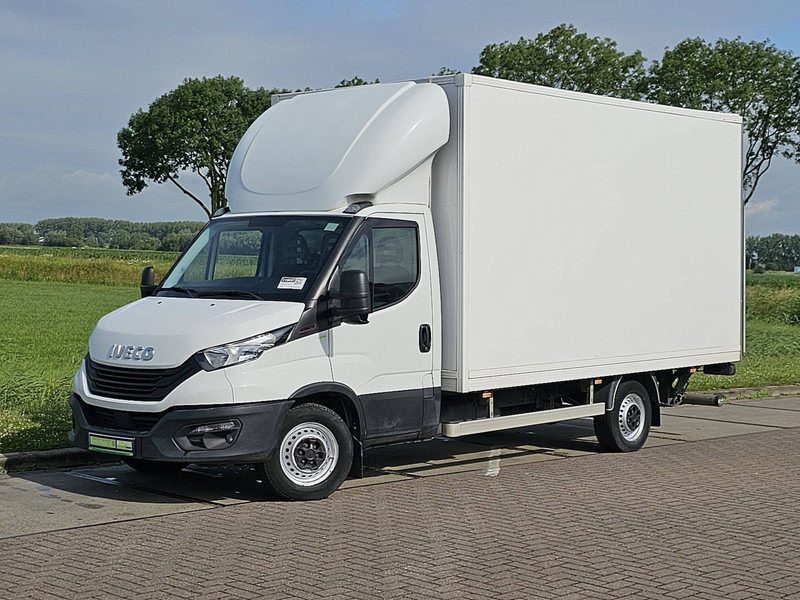 Iveco Daily 35S18 Bakwagen Laadklep! - الشاحنات الصغيرة صندوق مغلق: صور 2 Iveco Daily 35S18 Bakwagen Laadklep! - الشاحنات الصغيرة صندوق مغلق: صور 2