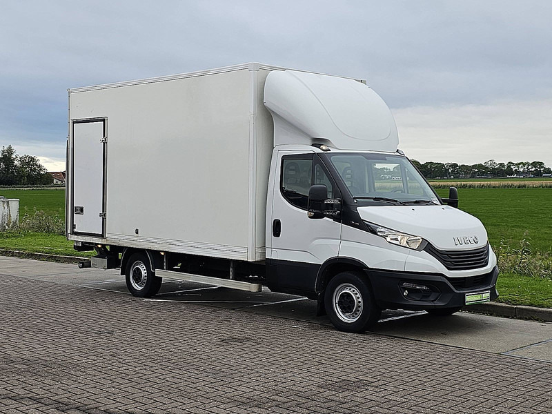 Iveco Daily 35S18 Bakwagen Laadklep! - الشاحنات الصغيرة صندوق مغلق: صور 5 Iveco Daily 35S18 Bakwagen Laadklep! - الشاحنات الصغيرة صندوق مغلق: صور 5
