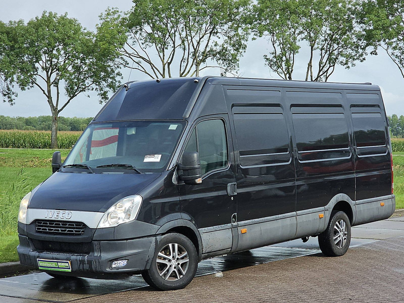 Iveco Daily 35S21 3.0ltr Maxi 200Pk AC - فان: صور 2 Iveco Daily 35S21 3.0ltr Maxi 200Pk AC - فان: صور 2