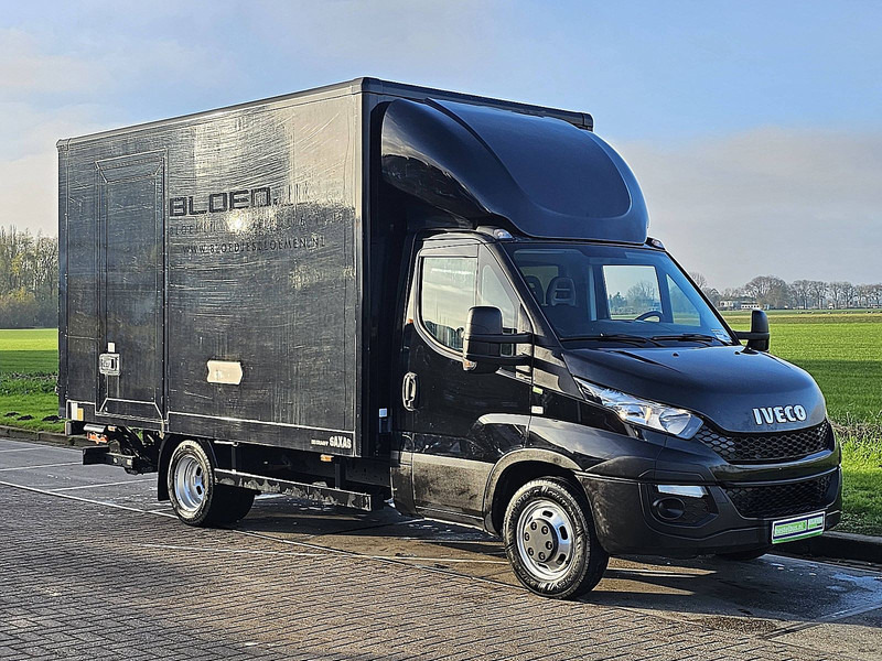 Iveco Daily 40C15 3.0 ltr - الشاحنات الصغيرة صندوق مغلق: صور 5 Iveco Daily 40C15 3.0 ltr - الشاحنات الصغيرة صندوق مغلق: صور 5