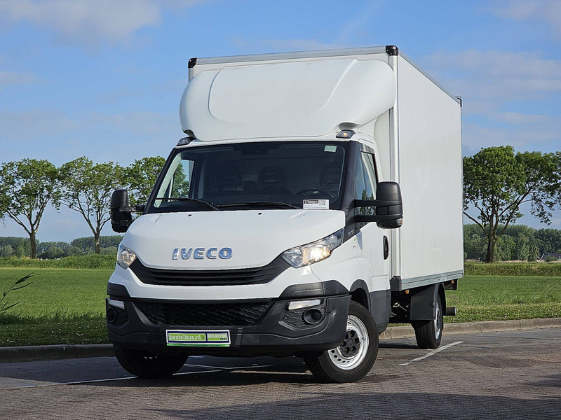 Iveco Daily - الشاحنات الصغيرة صندوق مغلق: صور 1 Iveco Daily - الشاحنات الصغيرة صندوق مغلق: صور 1