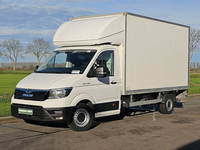 MAN TGE 3.180 Bakwagen Laadklep! - الشاحنات الصغيرة صندوق مغلق: صور 2 MAN TGE 3.180 Bakwagen Laadklep! - الشاحنات الصغيرة صندوق مغلق: صور 2