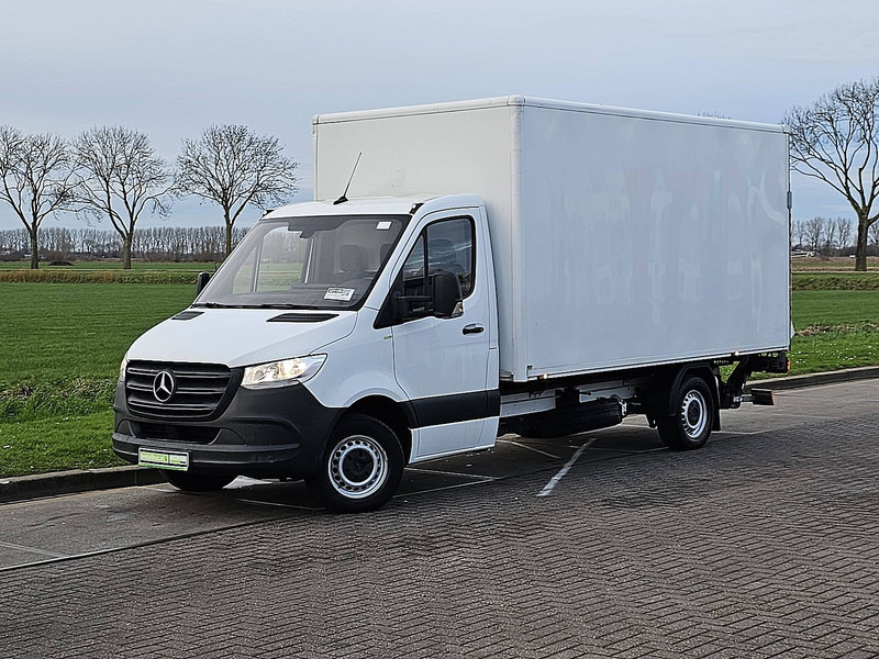 Mercedes-Benz Sprinter 314 Bakwagen Laadklep! - الشاحنات الصغيرة صندوق مغلق: صور 2 Mercedes-Benz Sprinter 314 Bakwagen Laadklep! - الشاحنات الصغيرة صندوق مغلق: صور 2