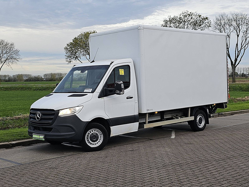 Mercedes-Benz Sprinter 315 Bakwagen Laadklep! - الشاحنات الصغيرة صندوق مغلق: صور 2 Mercedes-Benz Sprinter 315 Bakwagen Laadklep! - الشاحنات الصغيرة صندوق مغلق: صور 2