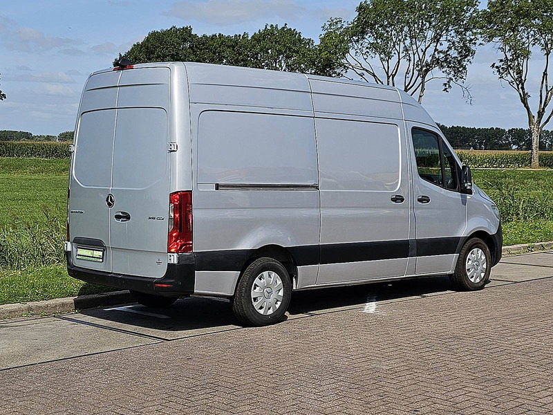 Mercedes-Benz Sprinter 315 L2H2 Mbux Automaat! - فان المدمجة: صور 3 Mercedes-Benz Sprinter 315 L2H2 Mbux Automaat! - فان المدمجة: صور 3
