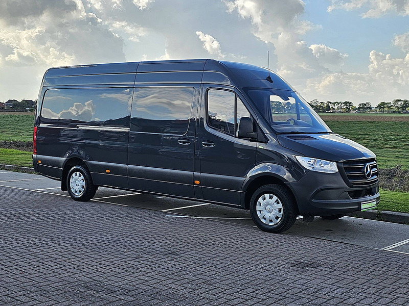 Mercedes-Benz Sprinter 315 L3H2 Mbux Maxi Euro6 - فان: صور 5 Mercedes-Benz Sprinter 315 L3H2 Mbux Maxi Euro6 - فان: صور 5