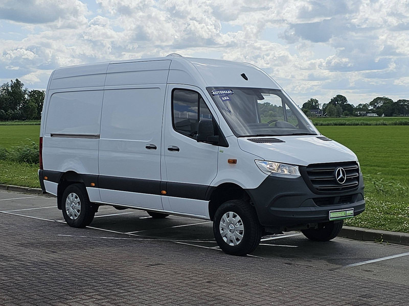 Mercedes-Benz Sprinter 316 CDI 4X4 AUT. L2H2 - فان: صور 5 Mercedes-Benz Sprinter 316 CDI 4X4 AUT. L2H2 - فان: صور 5