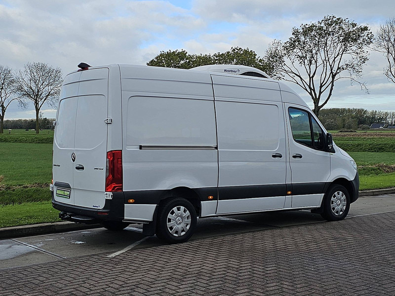 Mercedes-Benz Sprinter 316 L2H2 Koelwagen Mbux - الشاحنات الصغيرة المبردة: صور 3 Mercedes-Benz Sprinter 316 L2H2 Koelwagen Mbux - الشاحنات الصغيرة المبردة: صور 3