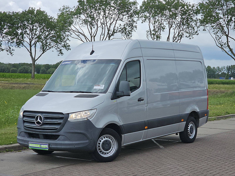 Mercedes-Benz Sprinter 316 L2H2 RWD Mbux Autom! - فان: صور 2 Mercedes-Benz Sprinter 316 L2H2 RWD Mbux Autom! - فان: صور 2