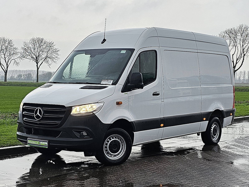 Mercedes-Benz Sprinter 317 L2H2 Mbux Navi RWD! - فان: صور 2 Mercedes-Benz Sprinter 317 L2H2 Mbux Navi RWD! - فان: صور 2