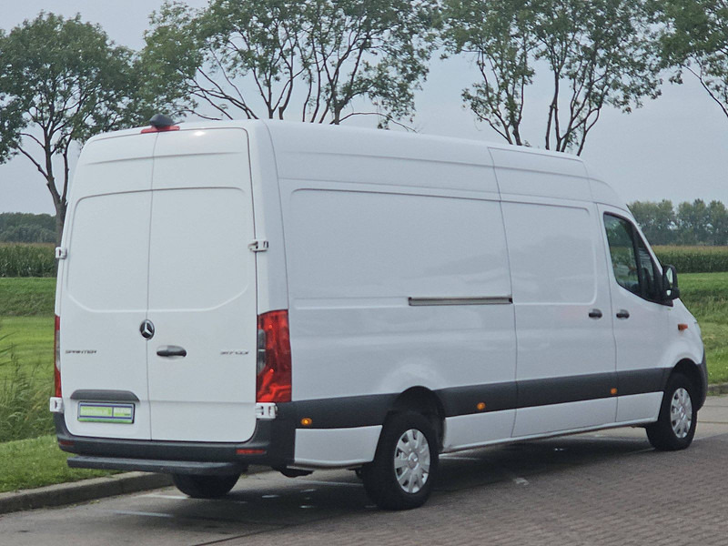Mercedes-Benz Sprinter 317 L3H2 Maxi Mbux Euro6 - فان: صور 3 Mercedes-Benz Sprinter 317 L3H2 Maxi Mbux Euro6 - فان: صور 3