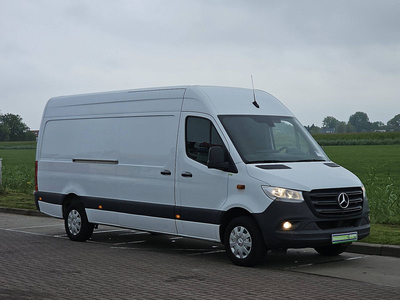 Mercedes-Benz Sprinter 317 L3H2 Maxi Mbux Euro6 - فان: صور 5 Mercedes-Benz Sprinter 317 L3H2 Maxi Mbux Euro6 - فان: صور 5