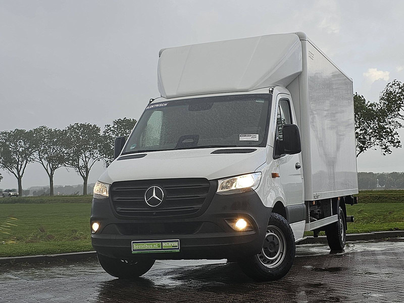 Mercedes-Benz eSprinter Bakwagen Laadklep! - الشاحنات الصغيرة صندوق مغلق, فان كهربائية: صور 1 Mercedes-Benz eSprinter Bakwagen Laadklep! - الشاحنات الصغيرة صندوق مغلق, فان كهربائية: صور 1