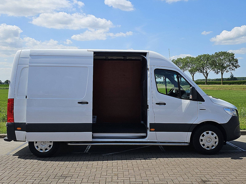 فان, فان كهربائية Mercedes-Benz eSprinter  L2H2 35 KWH: صور 15