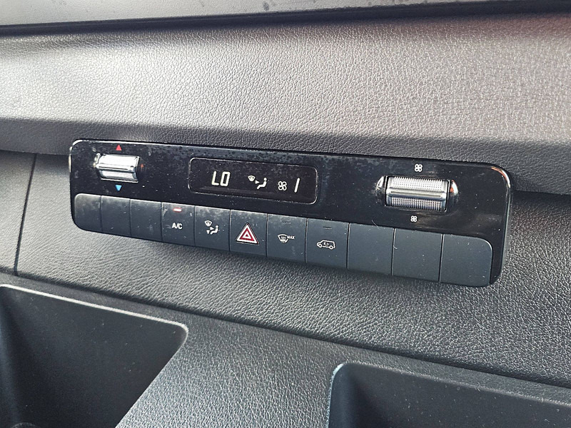 فان, فان كهربائية Mercedes-Benz eSprinter  L2H2 35 KWH: صور 11