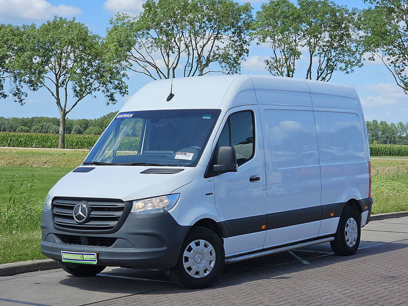 Mercedes-Benz eSprinter L2H2 35 KWH - فان, فان كهربائية: صور 2 Mercedes-Benz eSprinter L2H2 35 KWH - فان, فان كهربائية: صور 2