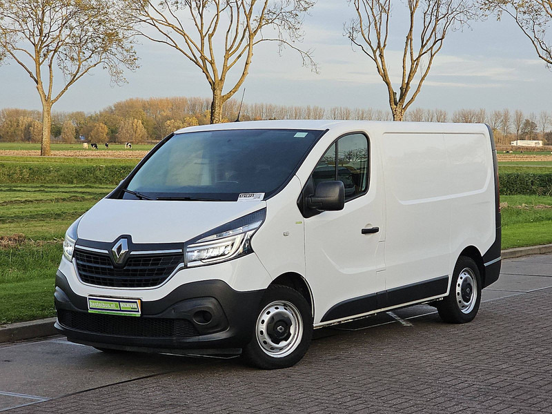 Renault Trafic 1.6 DCI ac bluetooth EURO6 - فان المدمجة: صور 2 Renault Trafic 1.6 DCI ac bluetooth EURO6 - فان المدمجة: صور 2