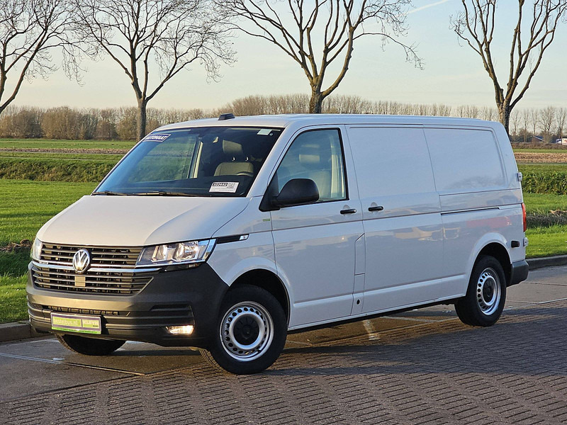 Volkswagen Transporter 2.0 TDI L2H1 Navi 4 Motion - فان المدمجة: صور 2 Volkswagen Transporter 2.0 TDI L2H1 Navi 4 Motion - فان المدمجة: صور 2
