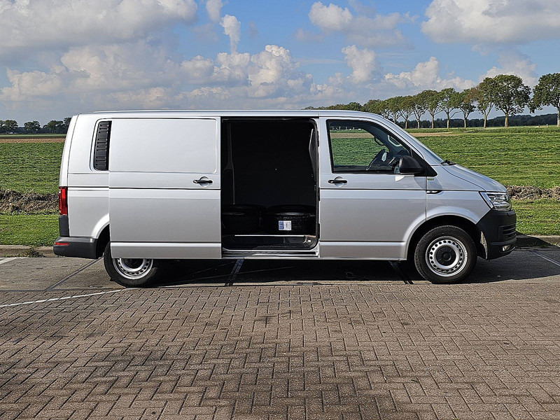 فان المدمجة Volkswagen Transporter 2.0 TDI L2H1 Navi LED: صور 13