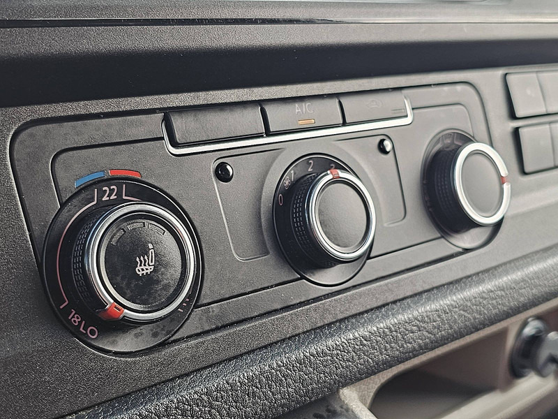 فان المدمجة Volkswagen Transporter 2.0 TDI L2H1 Navi LED: صور 11
