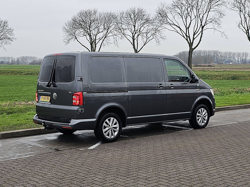 Volkswagen Transporter 2.0 TDI - فان المدمجة: صور 3 Volkswagen Transporter 2.0 TDI - فان المدمجة: صور 3
