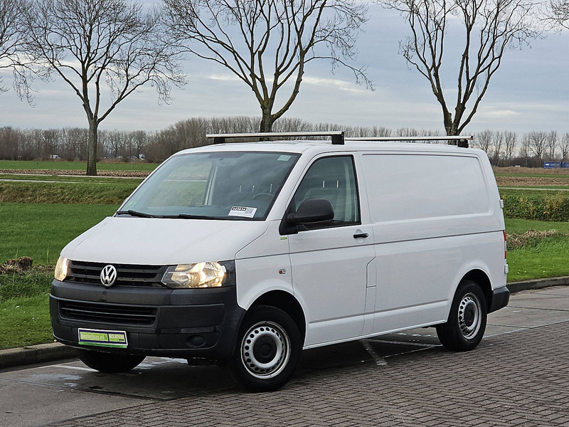 Volkswagen Transporter 2.0 TDI - فان المدمجة: صور 2 Volkswagen Transporter 2.0 TDI - فان المدمجة: صور 2