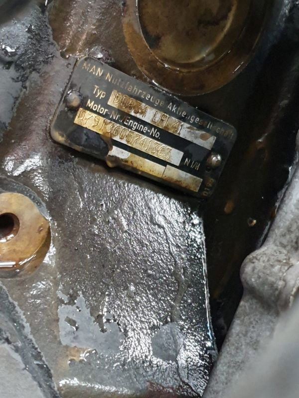 MAN D0834 LFL41 - المحرك - شاحنة: صور 2 MAN D0834 LFL41 - المحرك - شاحنة: صور 2