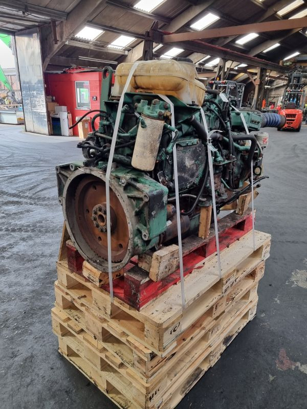 Volvo D6B Engine (Truck) - المحرك - شاحنة: صور 1 Volvo D6B Engine (Truck) - المحرك - شاحنة: صور 1