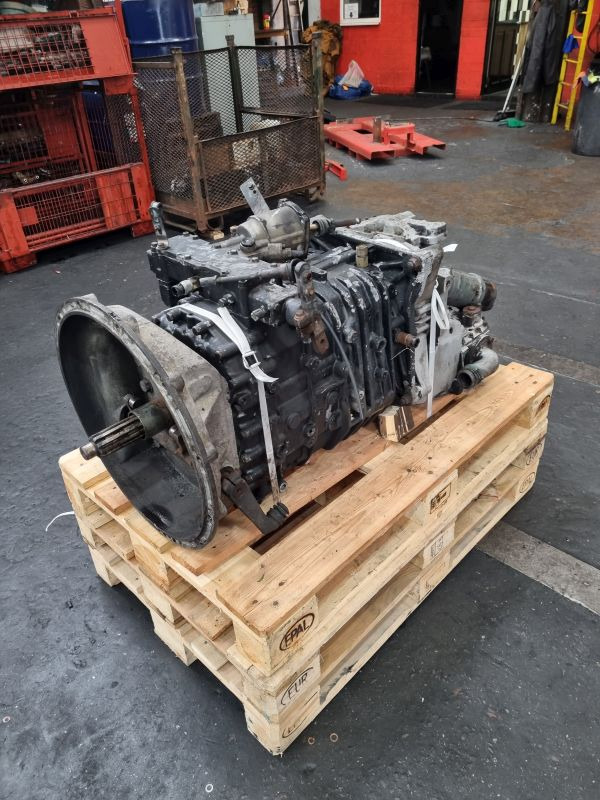 ZF 6S85 with voith Retarder Gearbox - علبة التروس: صور 1 ZF 6S85 with voith Retarder Gearbox - علبة التروس: صور 1