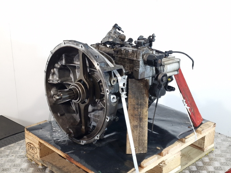 ZF Ecolite 6S800TO / STO8006 Volvo Spec Gearbox - علبة التروس: صور 1 ZF Ecolite 6S800TO / STO8006 Volvo Spec Gearbox - علبة التروس: صور 1