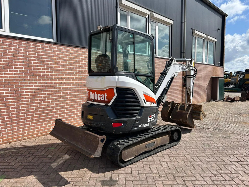 Bobcat E27 - حفارة مصغرة: صور 5 Bobcat E27 - حفارة مصغرة: صور 5