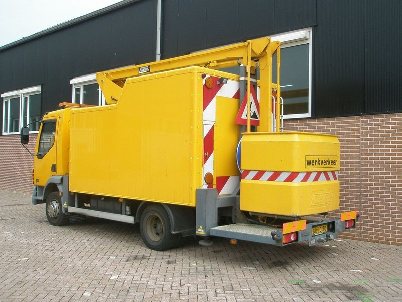 DAF LF45 - منصات هيدروليكية متنقلة: صور 2 DAF LF45 - منصات هيدروليكية متنقلة: صور 2