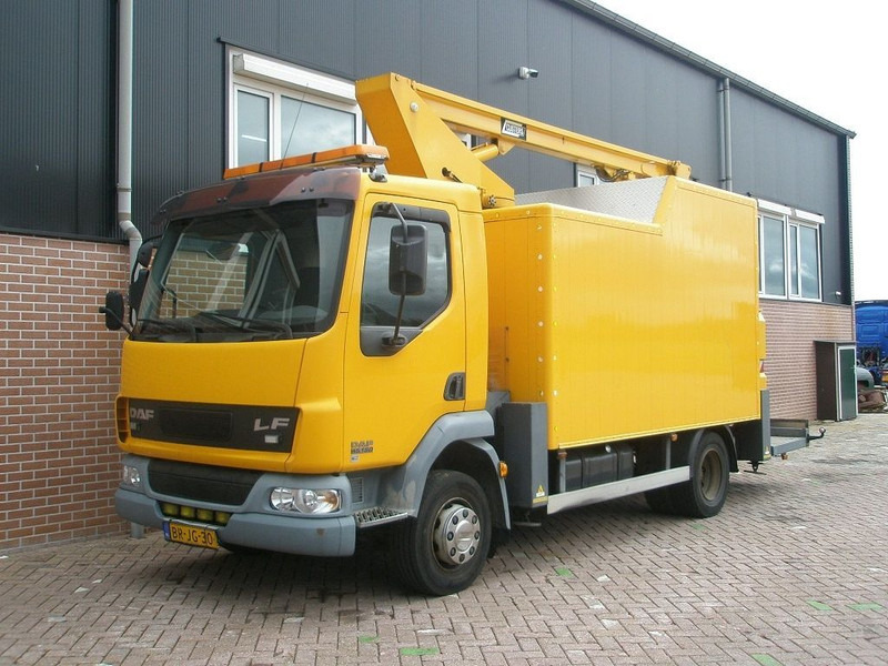 DAF LF45 - منصات هيدروليكية متنقلة: صور 1 DAF LF45 - منصات هيدروليكية متنقلة: صور 1