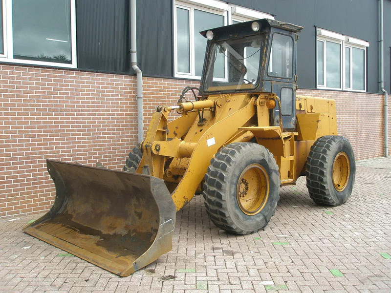 Komatsu W40-2 - اللودر بعجل: صور 1 Komatsu W40-2 - اللودر بعجل: صور 1