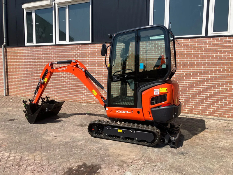 Kubota KX019 4 - حفارات زحافة: صور 4 Kubota KX019 4 - حفارات زحافة: صور 4