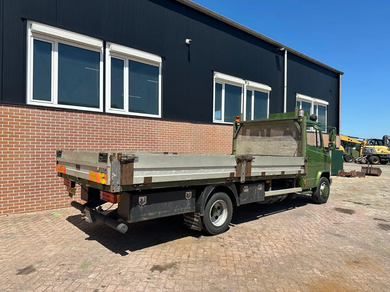 Mercedes-Benz Vario 816D - شاحنات مسطحة: صور 3 Mercedes-Benz Vario 816D - شاحنات مسطحة: صور 3