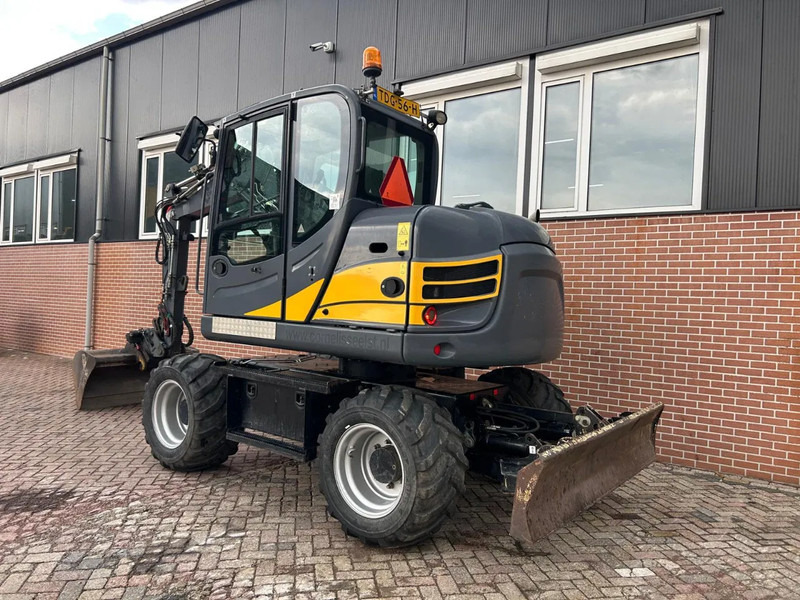 Terex TW75 - حفارة على عجلات: صور 4 Terex TW75 - حفارة على عجلات: صور 4