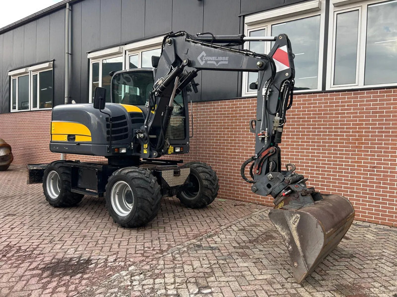Terex TW75 - حفارة على عجلات: صور 2 Terex TW75 - حفارة على عجلات: صور 2