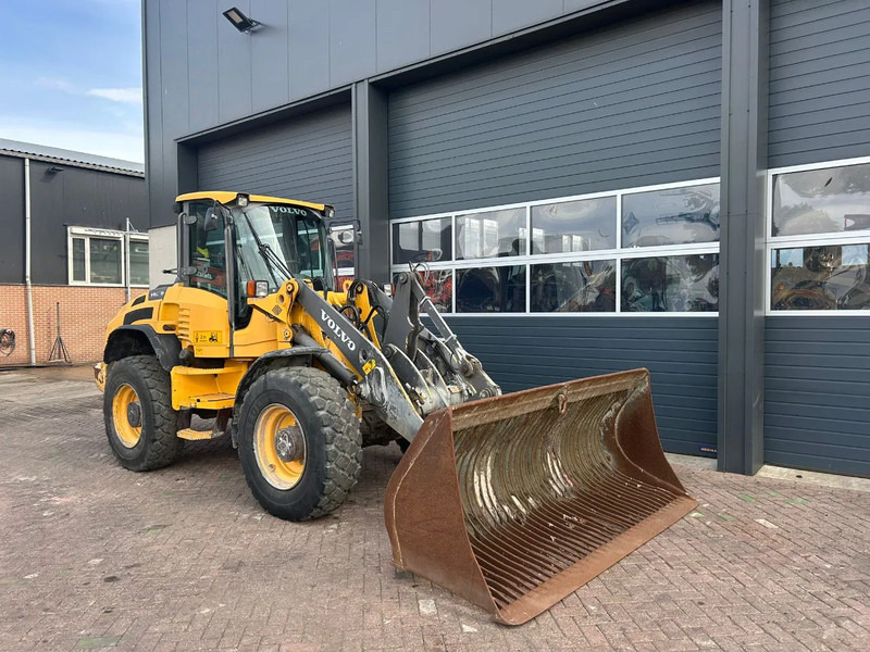 Volvo L45G - اللودر بعجل: صور 3 Volvo L45G - اللودر بعجل: صور 3