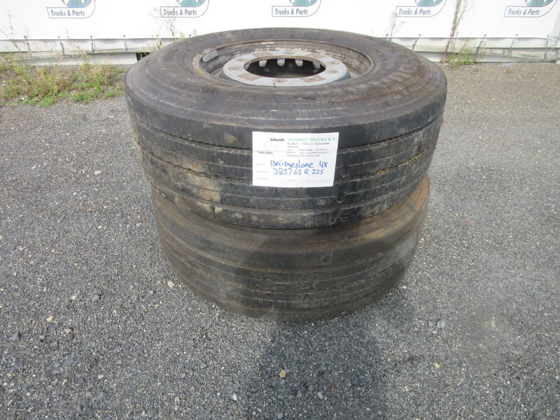 Bridgestone 385 / 65 R 22.5 OPLEGGER BANDEN MET STAAL WIEL - الإطارات - شاحنة: صور 3 Bridgestone 385 / 65 R 22.5 OPLEGGER BANDEN MET STAAL WIEL - الإطارات - شاحنة: صور 3