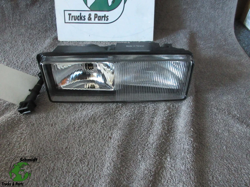 DAF 1328861 MISTLAMP DAF EURO 3 XF CF LF NIEUWE !!!!! - مصباح الضباب - شاحنة: صور 1 DAF 1328861 MISTLAMP DAF EURO 3 XF CF LF NIEUWE !!!!! - مصباح الضباب - شاحنة: صور 1
