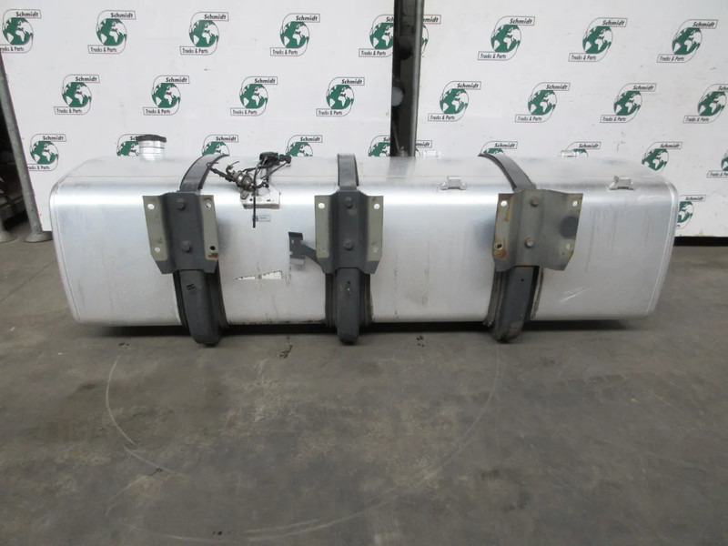 DAF 1944801 DIESEL TANK DAF XF CF MODEL 2021 845 LITER INHOUD - خزان وقود - شاحنة: صور 5 DAF 1944801 DIESEL TANK DAF XF CF MODEL 2021 845 LITER INHOUD - خزان وقود - شاحنة: صور 5