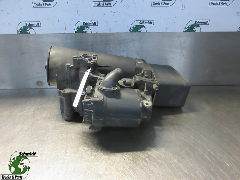 DAF XF450 2296261 OLIEMODULE EURO 6 - مبرد الزيت - شاحنة: صور 1 DAF XF450 2296261 OLIEMODULE EURO 6 - مبرد الزيت - شاحنة: صور 1