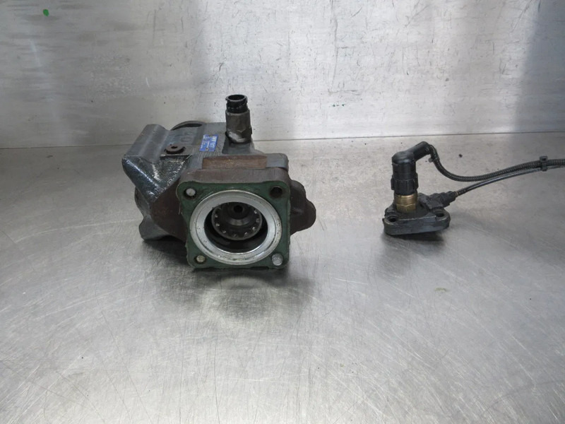 Iveco 010-061-00176 PTO IVECO HI WAY EURO 6 MODEL 2018 - القابض و قطع الغيار - شاحنة: صور 4 Iveco 010-061-00176 PTO IVECO HI WAY EURO 6 MODEL 2018 - القابض و قطع الغيار - شاحنة: صور 4