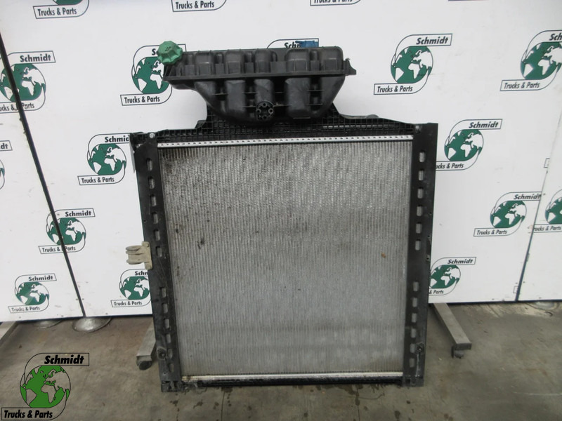 MAN 81.06101-0058 // 81.06101-6522 RADIATEUR MAN 26.540 EURO 5 - المشعاع - شاحنة: صور 1 MAN 81.06101-0058 // 81.06101-6522 RADIATEUR MAN 26.540 EURO 5 - المشعاع - شاحنة: صور 1