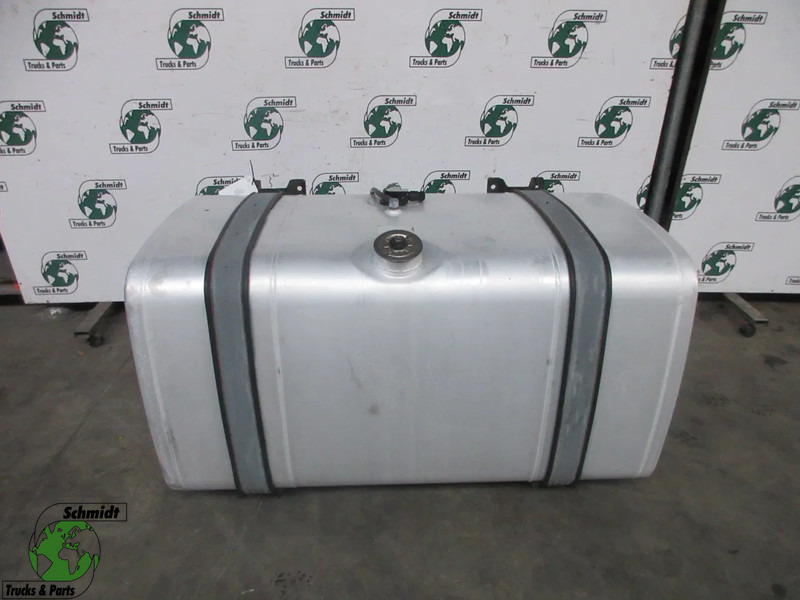 MAN 81.12201-5701//81.12201-5950 // 580 LITER TANK MAN TGX TGS EURO 6 - خزان وقود - شاحنة: صور 1 MAN 81.12201-5701//81.12201-5950 // 580 LITER TANK MAN TGX TGS EURO 6 - خزان وقود - شاحنة: صور 1