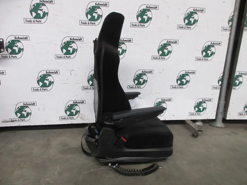 MAN 81.62310-6441 // 81.62310-6436 STOELEN SET MAN TGX 18.470 MODEL 2022 - مقاعد السيارات - شاحنة: صور 4 MAN 81.62310-6441 // 81.62310-6436 STOELEN SET MAN TGX 18.470 MODEL 2022 - مقاعد السيارات - شاحنة: صور 4