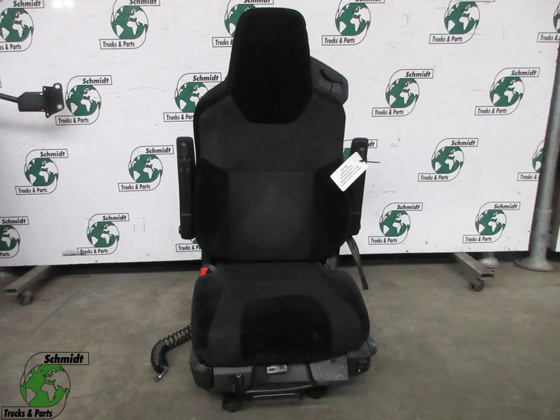 MAN 81.62310-6441 // 81.62310-6436 STOELEN SET MAN TGX 18.470 MODEL 2022 - مقاعد السيارات - شاحنة: صور 1 MAN 81.62310-6441 // 81.62310-6436 STOELEN SET MAN TGX 18.470 MODEL 2022 - مقاعد السيارات - شاحنة: صور 1