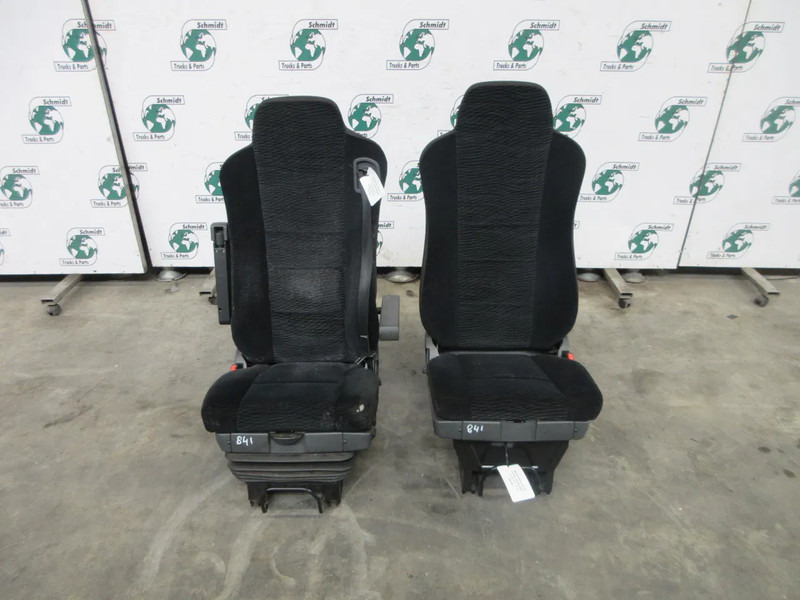 Mercedes-Benz A 967 910 40 01//A 967 910 29 01 // A 679 910 12 03 STOELEN SET BENZ 1224 EURO 6 - مقاعد السيارات - شاحنة: صور 2 Mercedes-Benz A 967 910 40 01//A 967 910 29 01 // A 679 910 12 03 STOELEN SET BENZ 1224 EURO 6 - مقاعد السيارات - شاحنة: صور 2