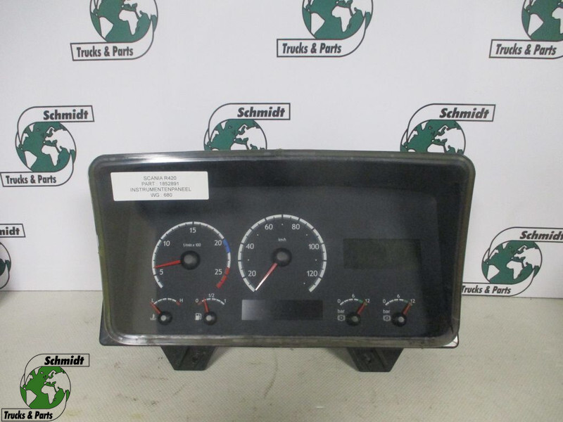 Scania 1852891 scania r 420 euro 5 - لوحة القيادة - شاحنة: صور 1 Scania 1852891 scania r 420 euro 5 - لوحة القيادة - شاحنة: صور 1
